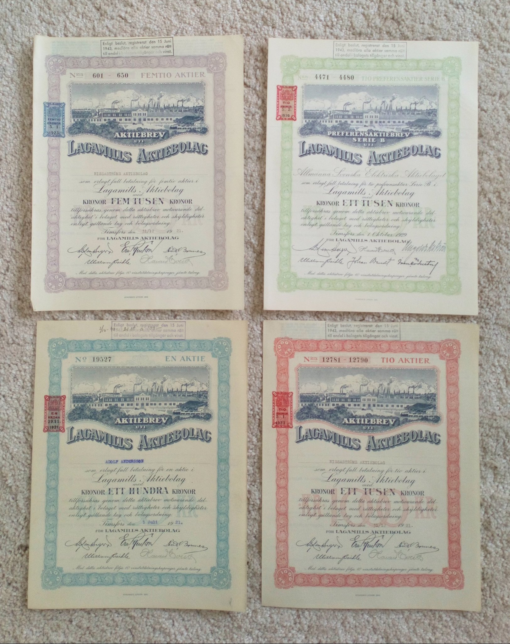 4 OLIKA DEKORATIVA AKTIEBREV UTI LAGAMILLS AKTIEBOLAG, TIMSFORS 1921 OCH 1929