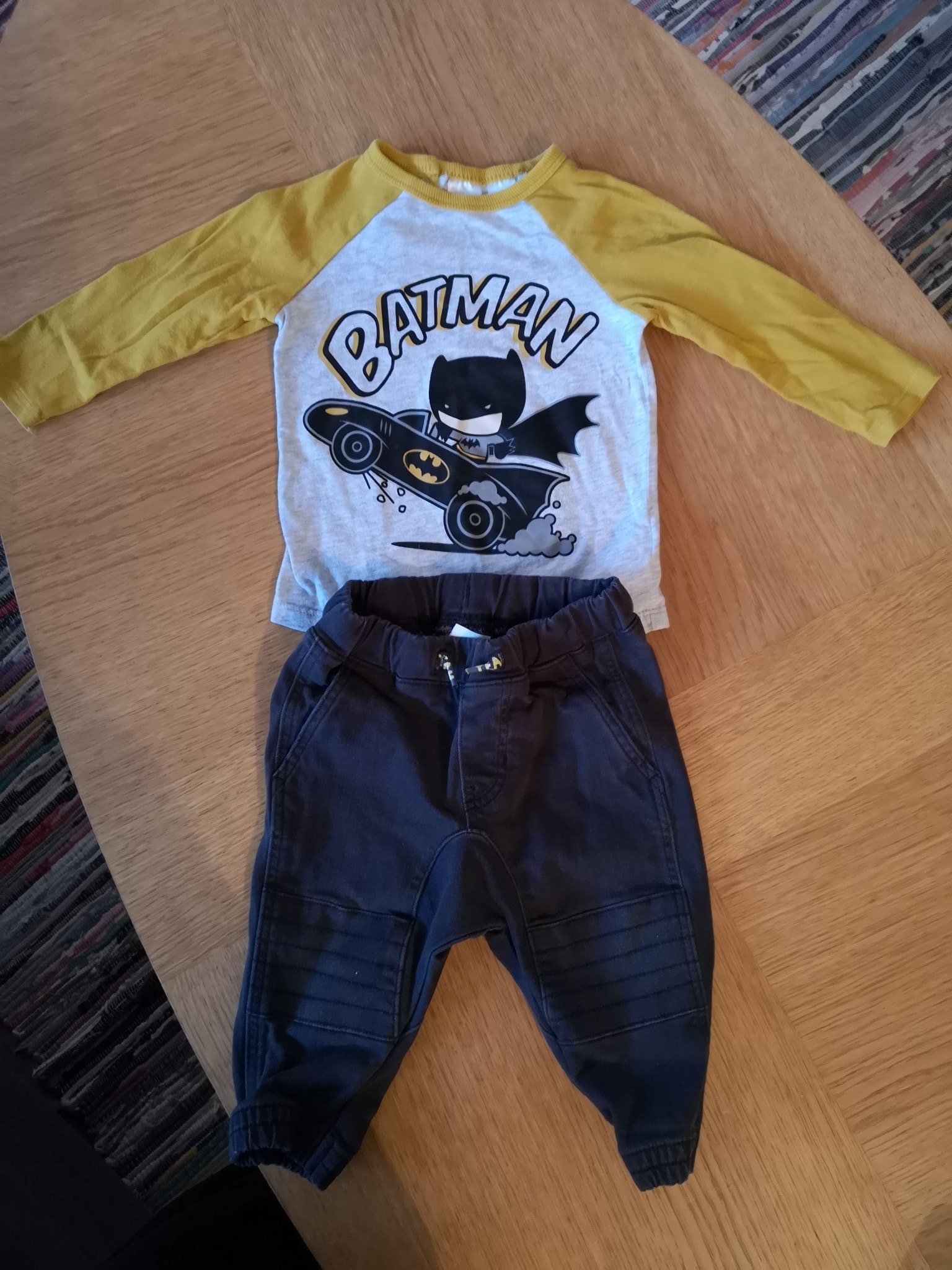 Batman och jeans i st 74