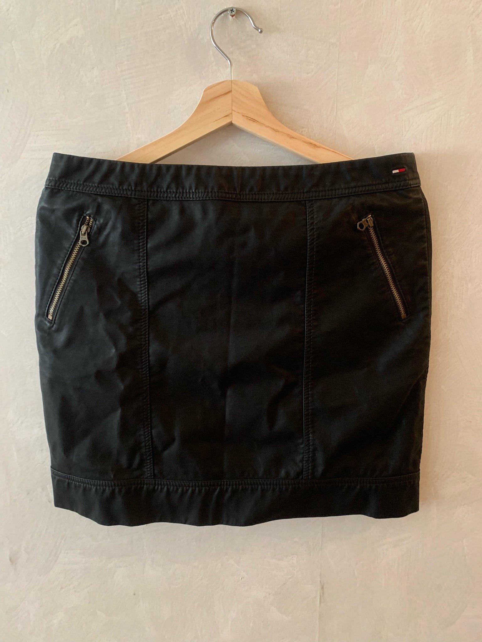 Tommy Hilfiger Denim Sali Skirt, faux-leather, size M, NWT
