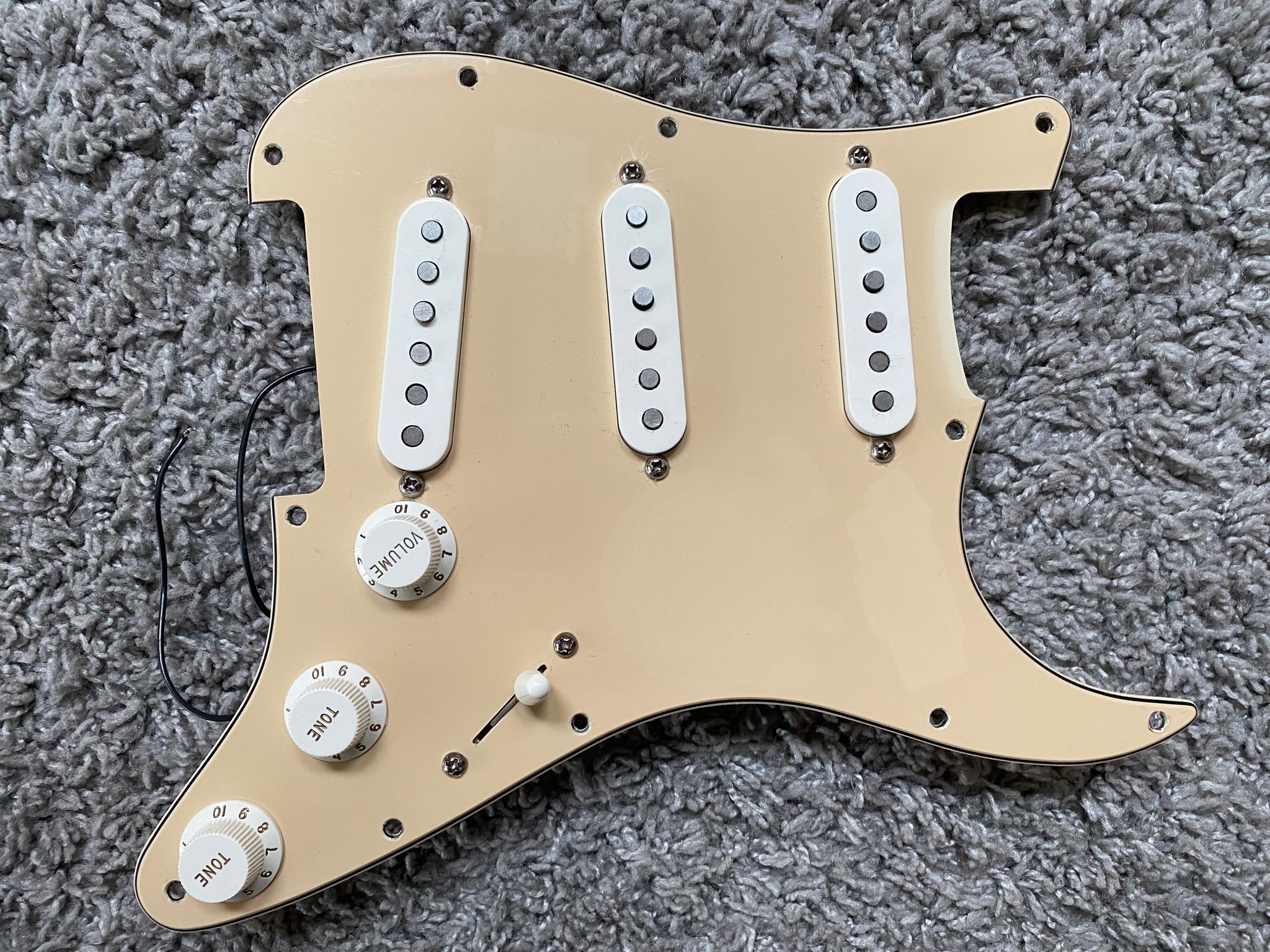 Fender American Standard Stratocaster Pickups + plektrumskydd