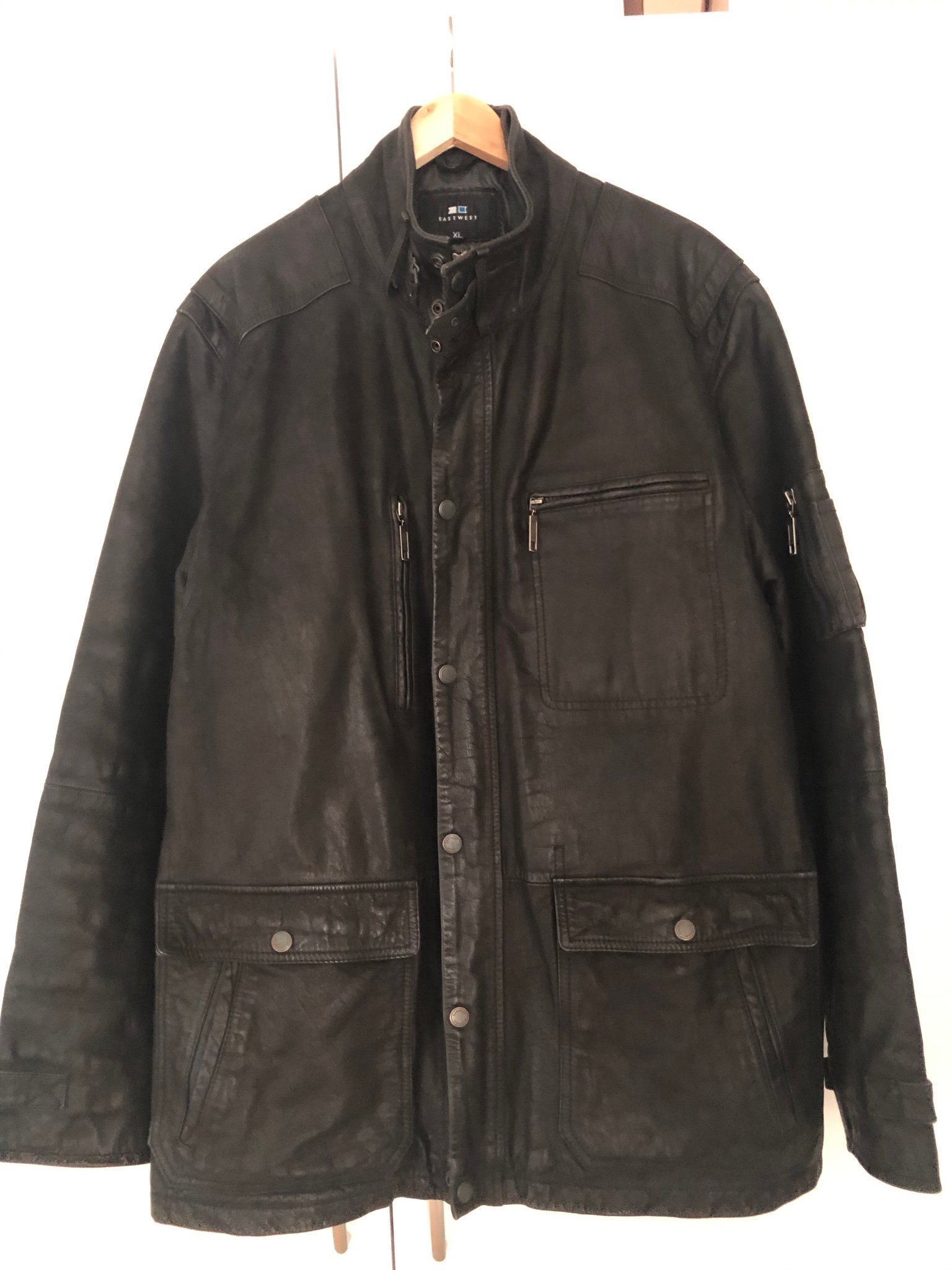 Skinnjacka i jättebra skick herr XL (411933085) ᐈ Köp på Skinnjacka i jättebra skick herr XL (411933085) ᐈ Köp på