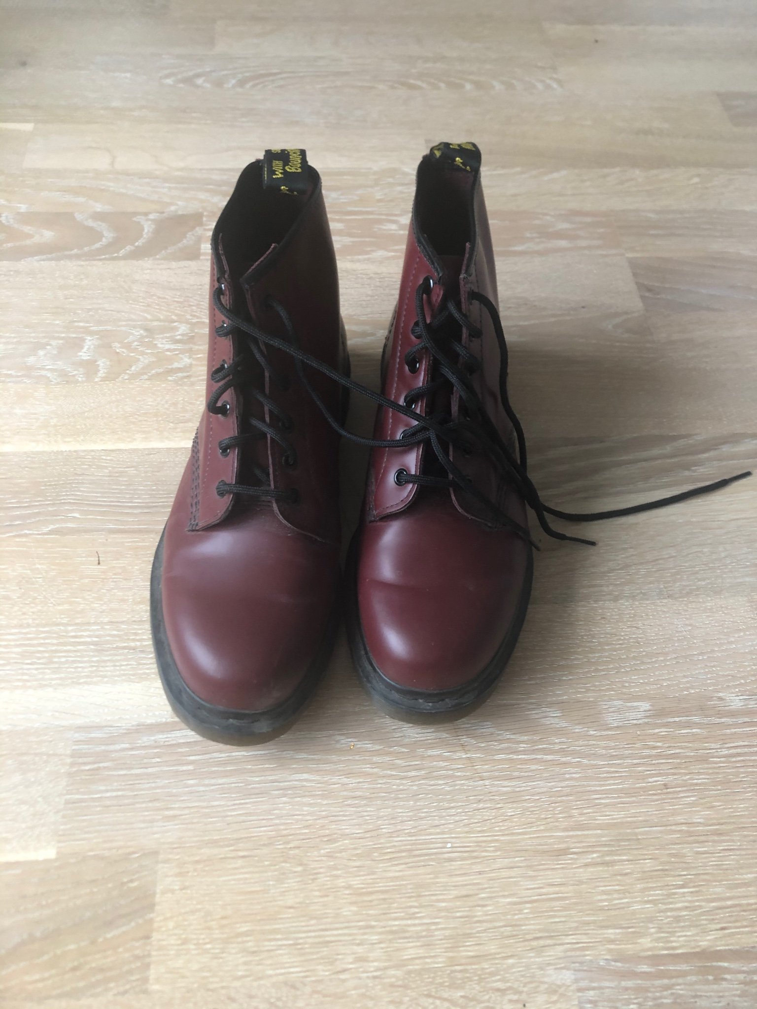 dr martens 101 cherry