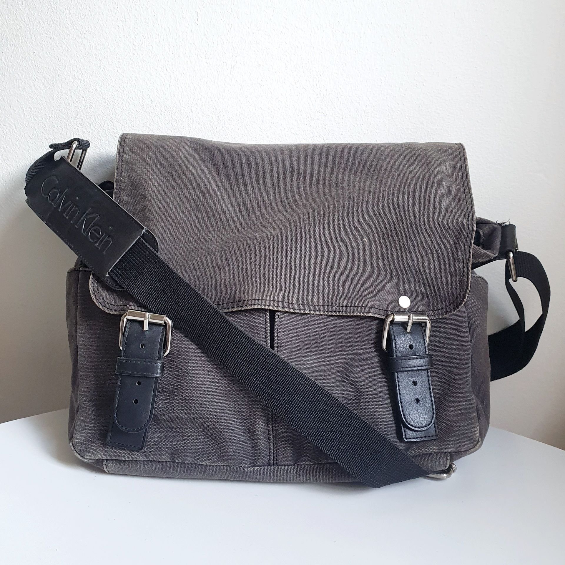 crossover messenger bag