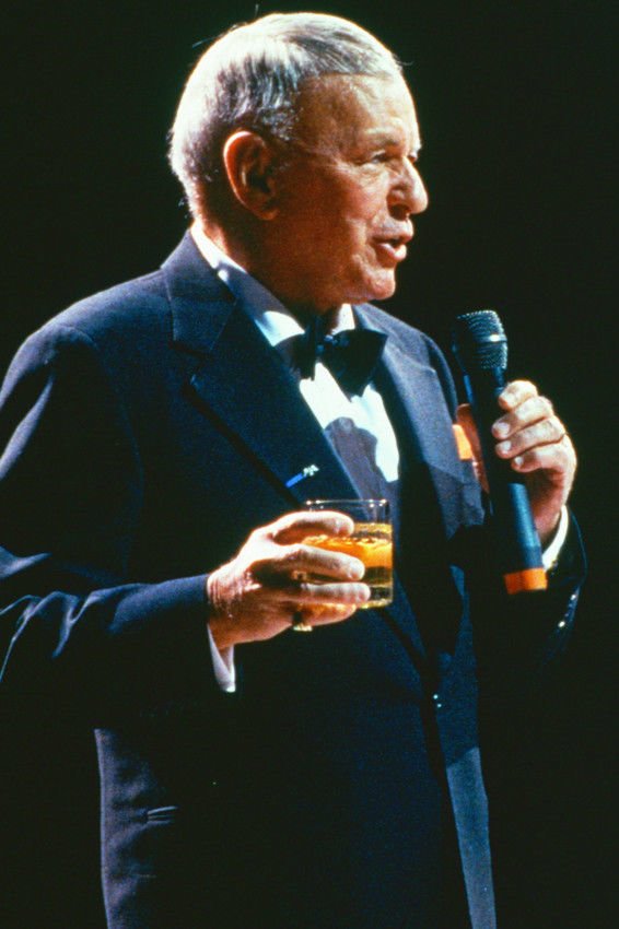 FRANK SINATRA *CHAIRMAN OF THE BOARD* AMERICAN .. Köp på Tradera