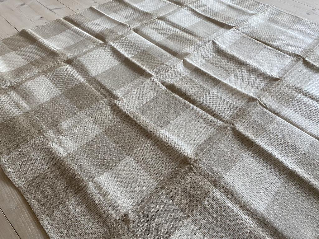 Linneduk äldre 100 x 110 cm handvävd