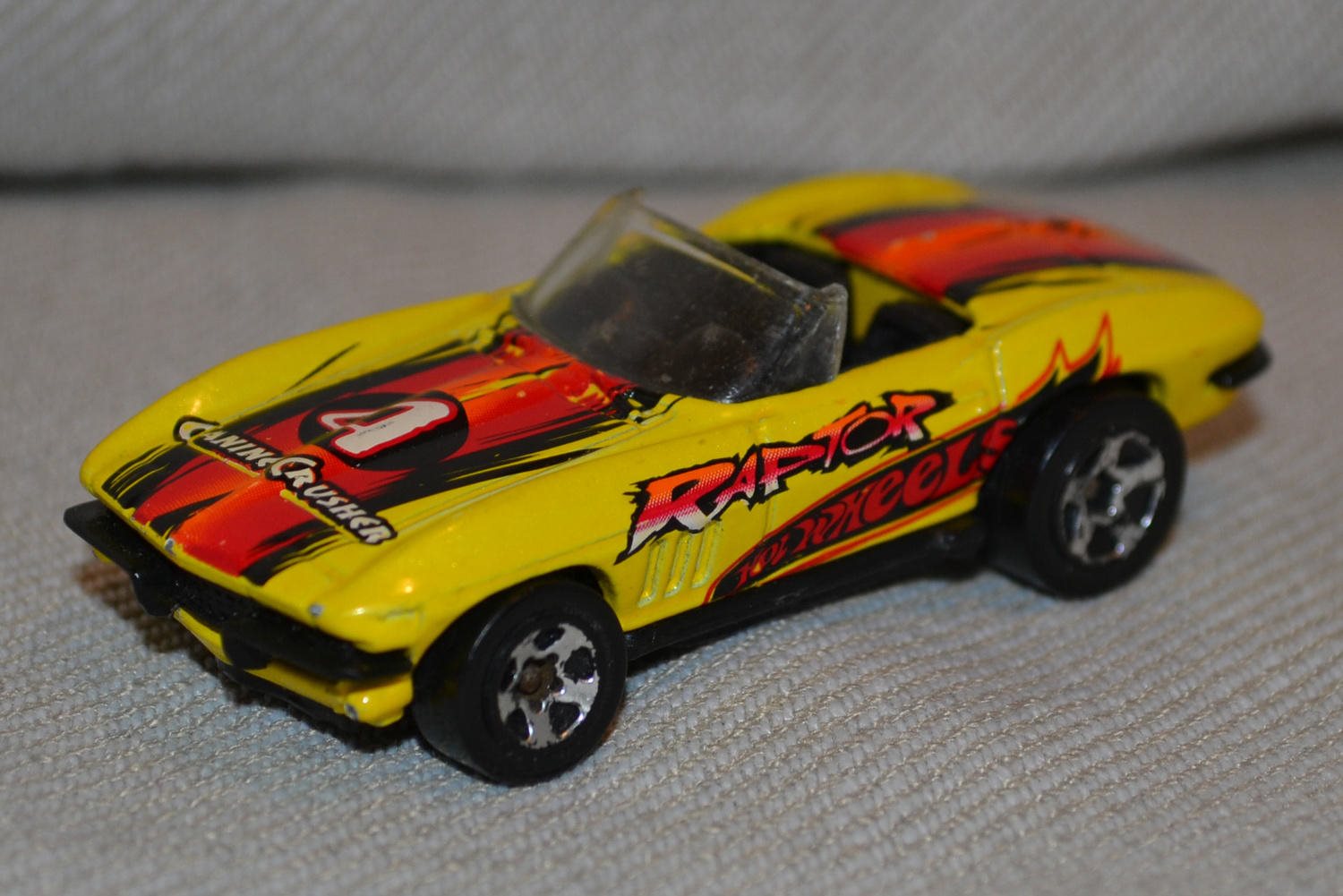 hot wheels 65 corvette 1999