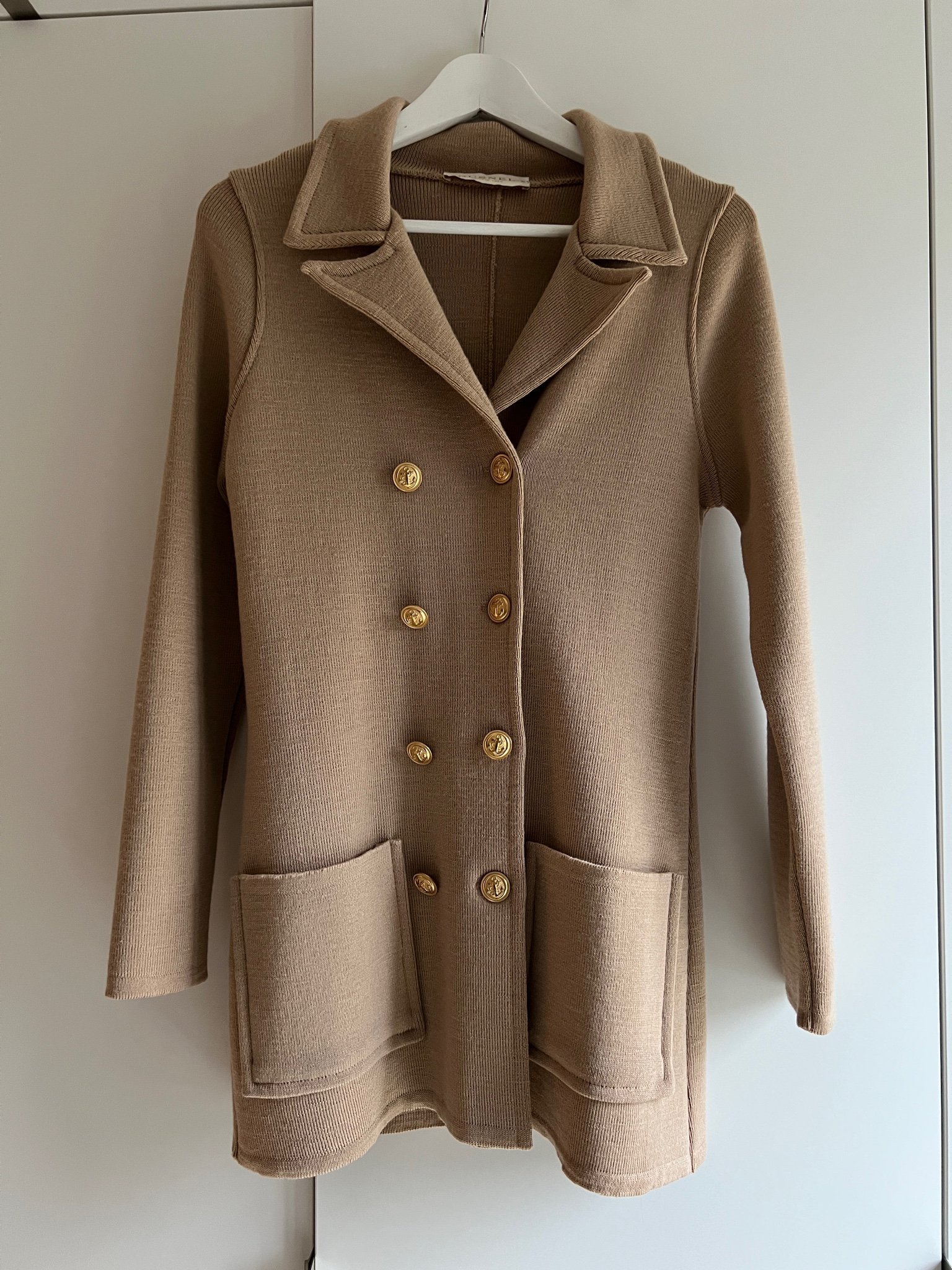 Busnel ”Victoria jacket ”beige jacka, storlek 38 Köp på Tradera