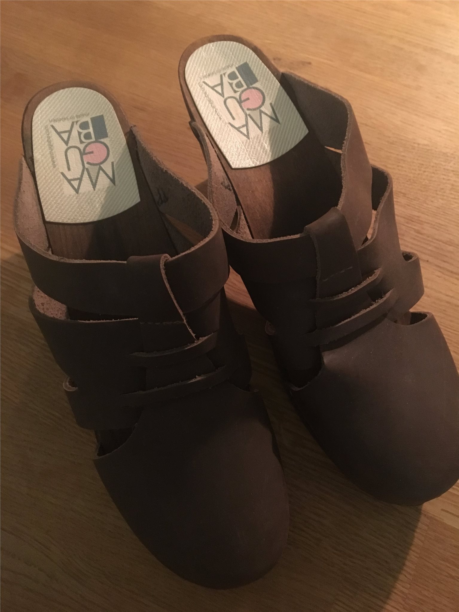 tofflor med klack tofflor med klack