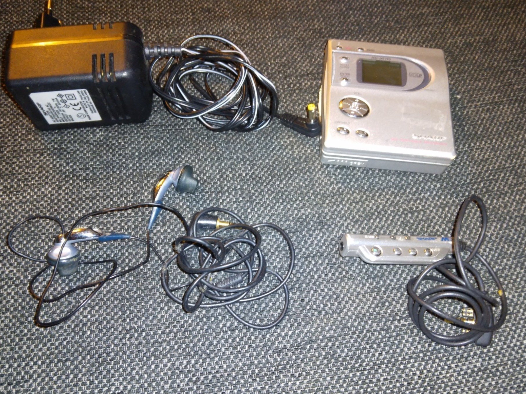 Minidisc mini disc MDspelare Sharp MDLP inspel.. Köp på Tradera