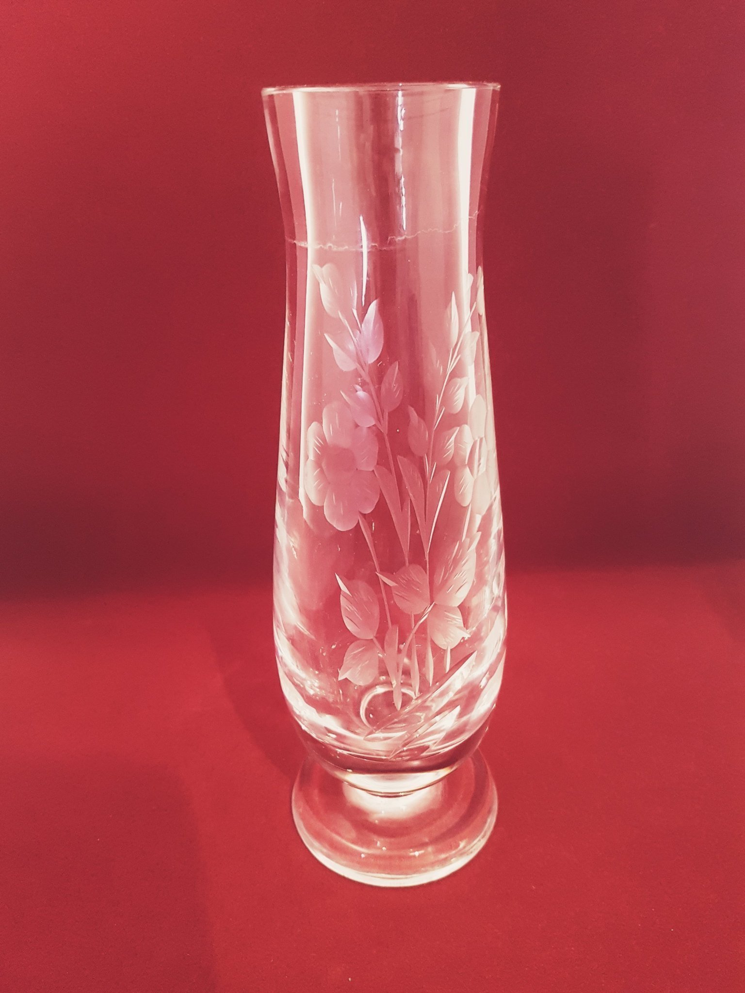 Vas i Konstglas med Blommor som Motiv