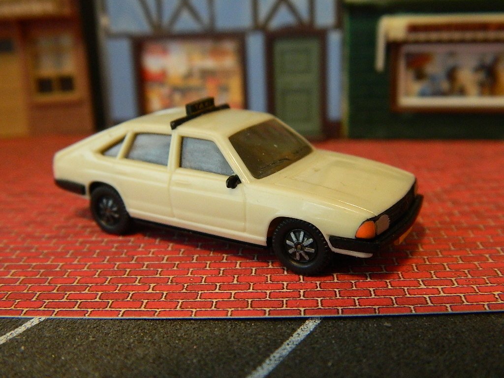 Audi 100 Taxi - Herpa