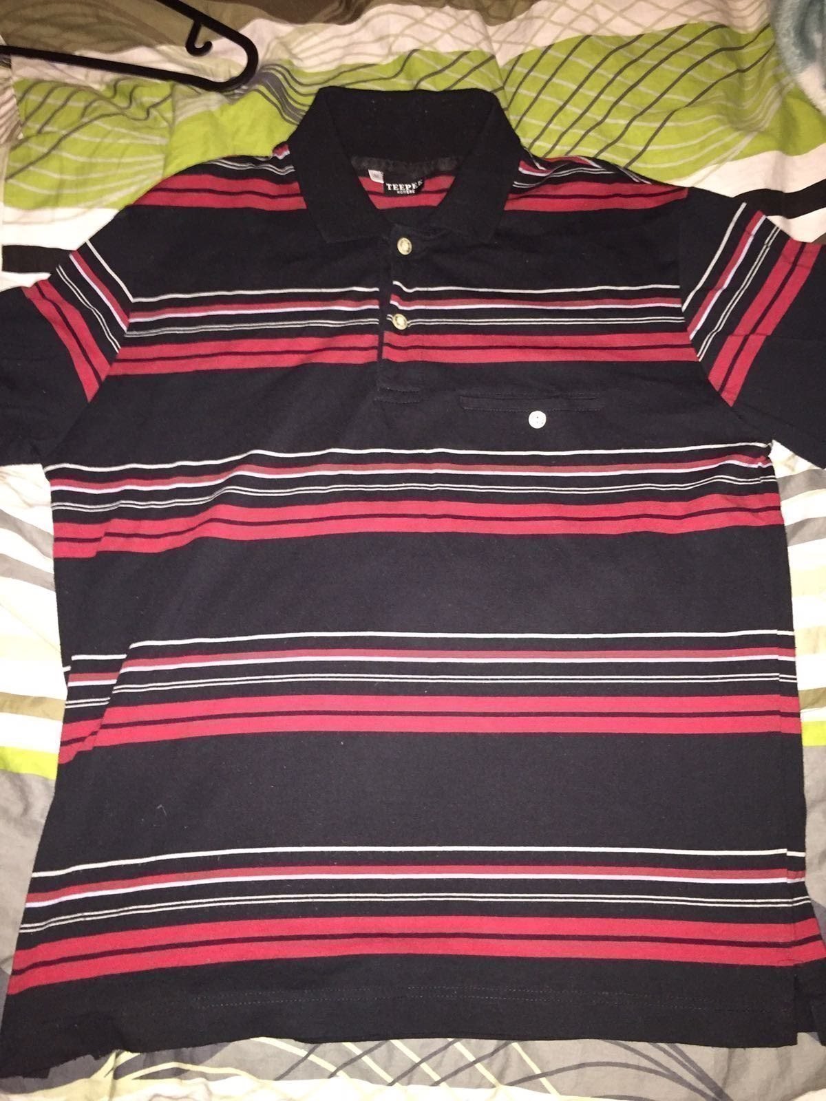 Svart röd randig Longsleeve polotröja. Långarmad tröja storlek M.