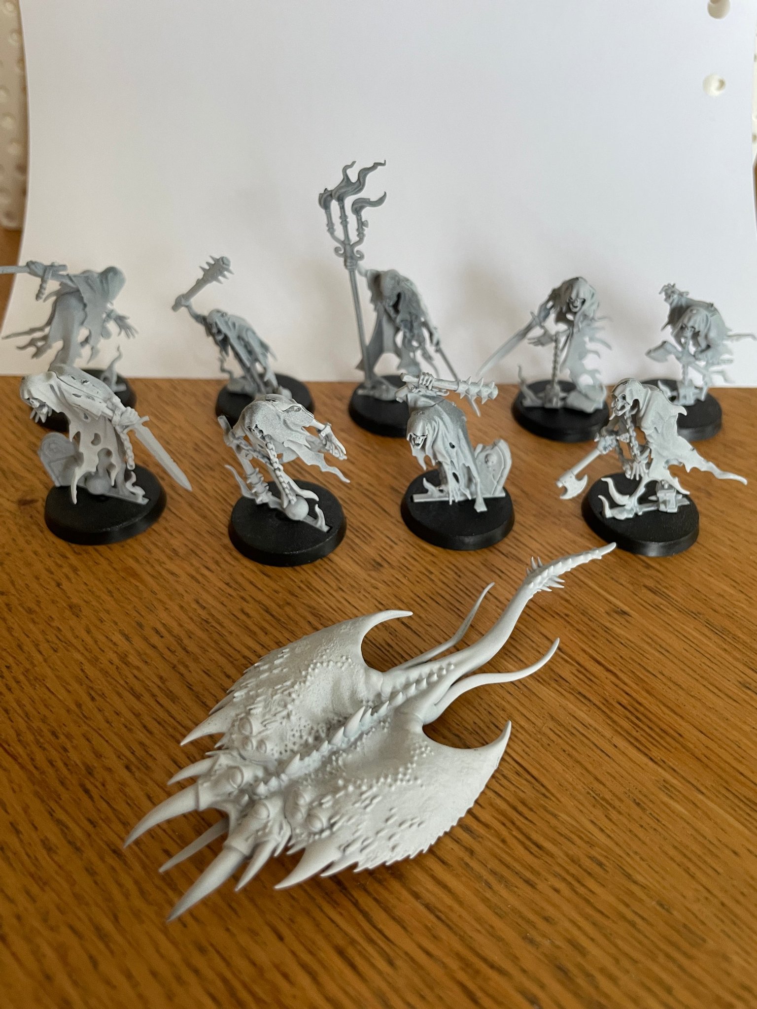 10st Warhammer-figurer säljes som blandad lot, Nighthaunt/Endless Spell Omålade!