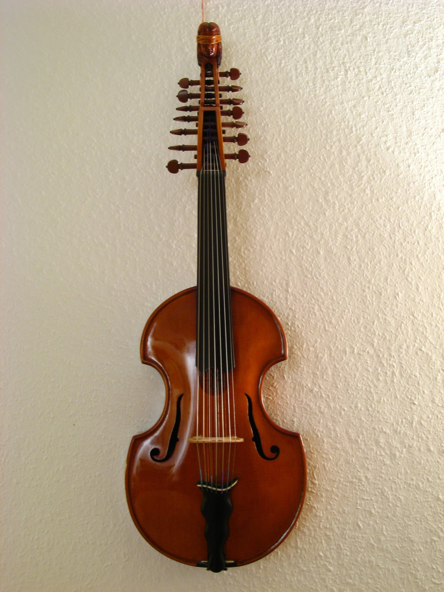 Viola d`amore från 1942 med stråke Mästararb.. (427691242) ᐈ Köp på