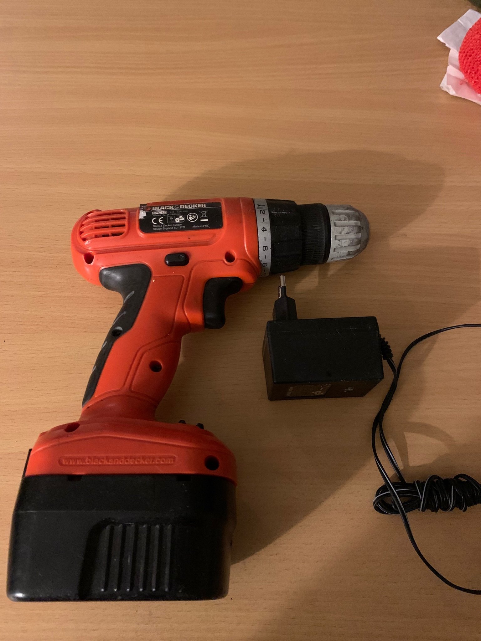 Black & Decker skruvdragare 12v | Köp på Tradera (579150856)