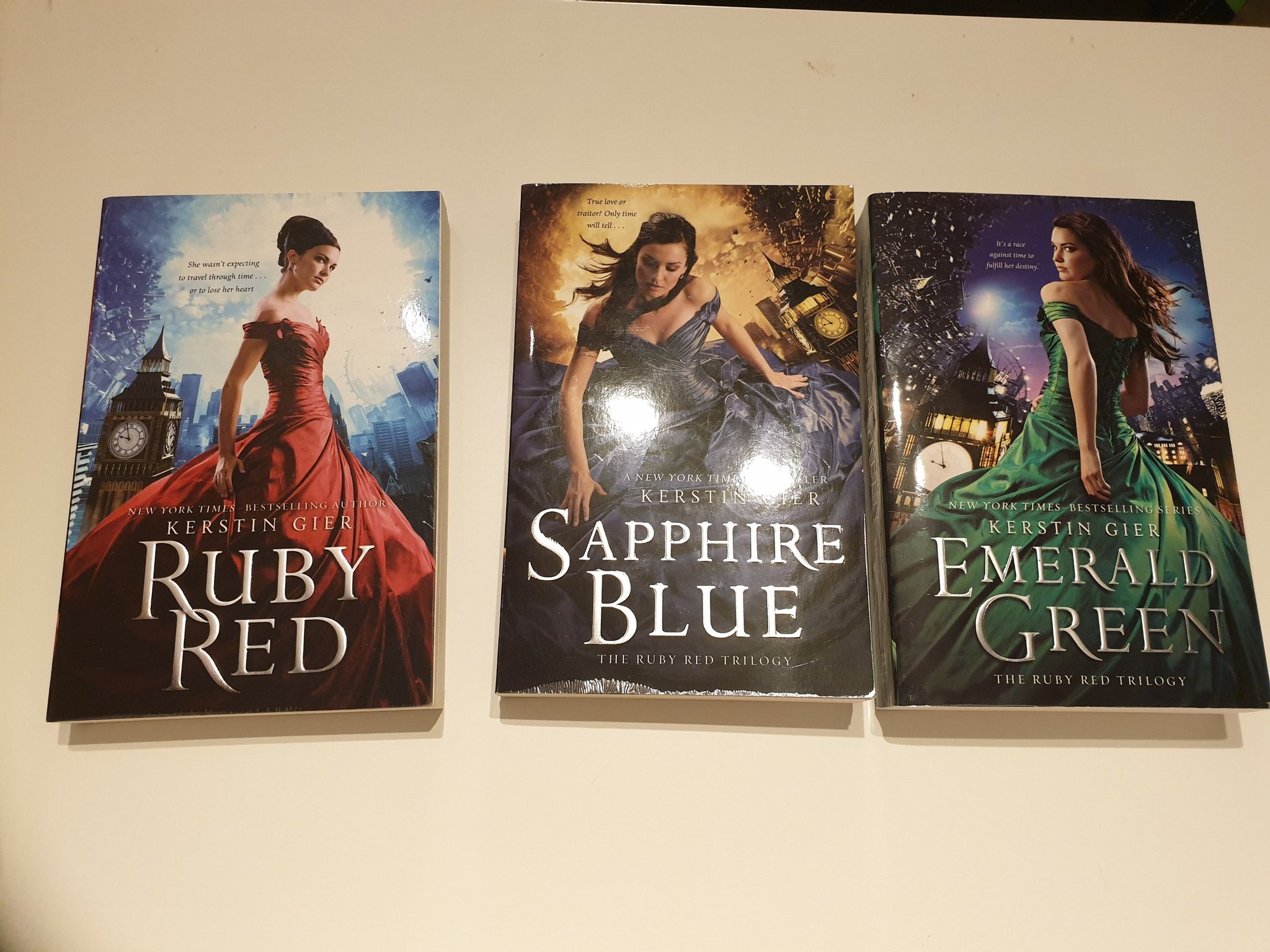 Kerstin Gier, Ruby red, sapphire blue, emerald .. Köp på Tradera