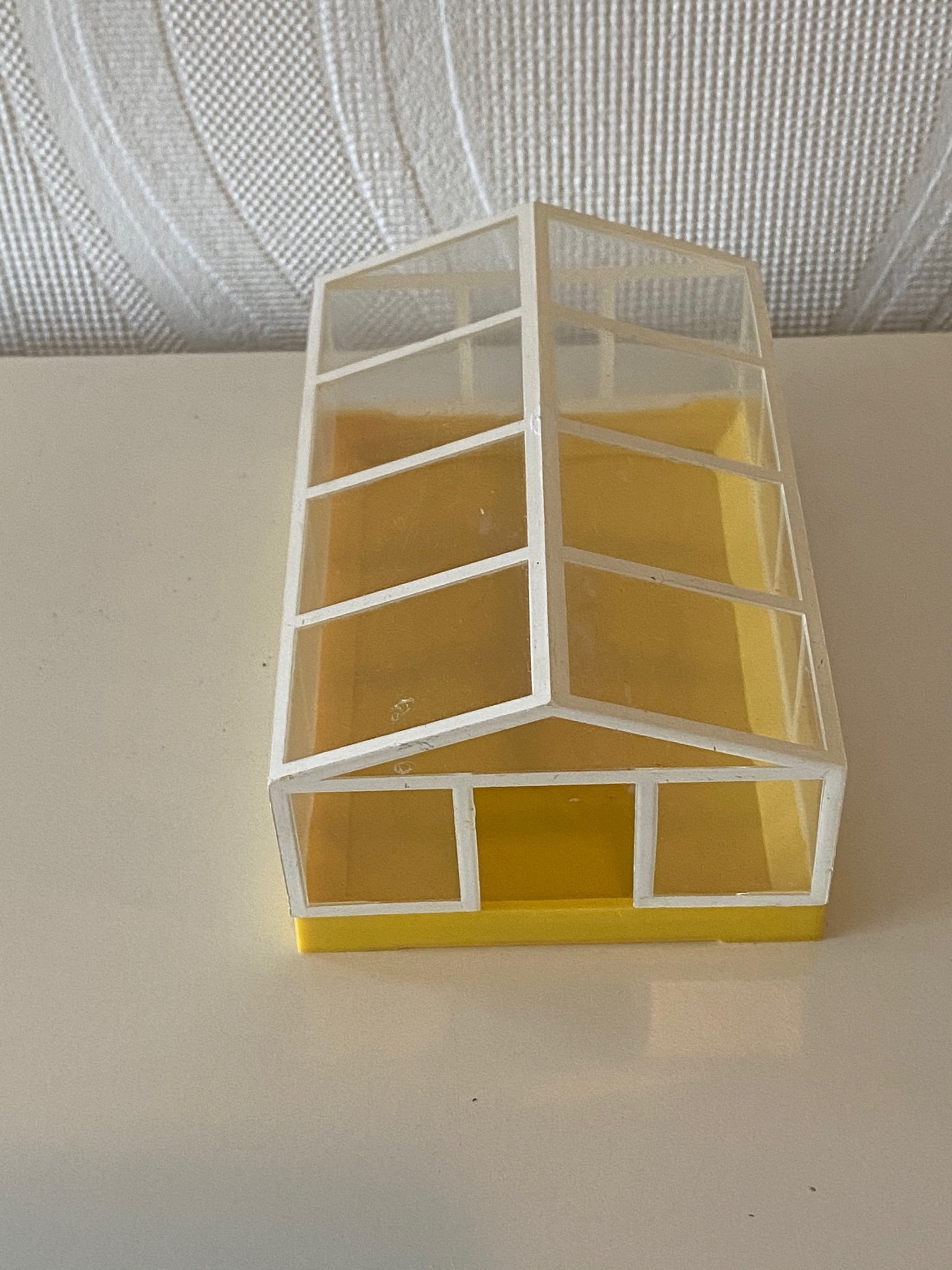 Lundby dockskåp växthus retro 70 -tal en krona 1 kr utpris utropspris