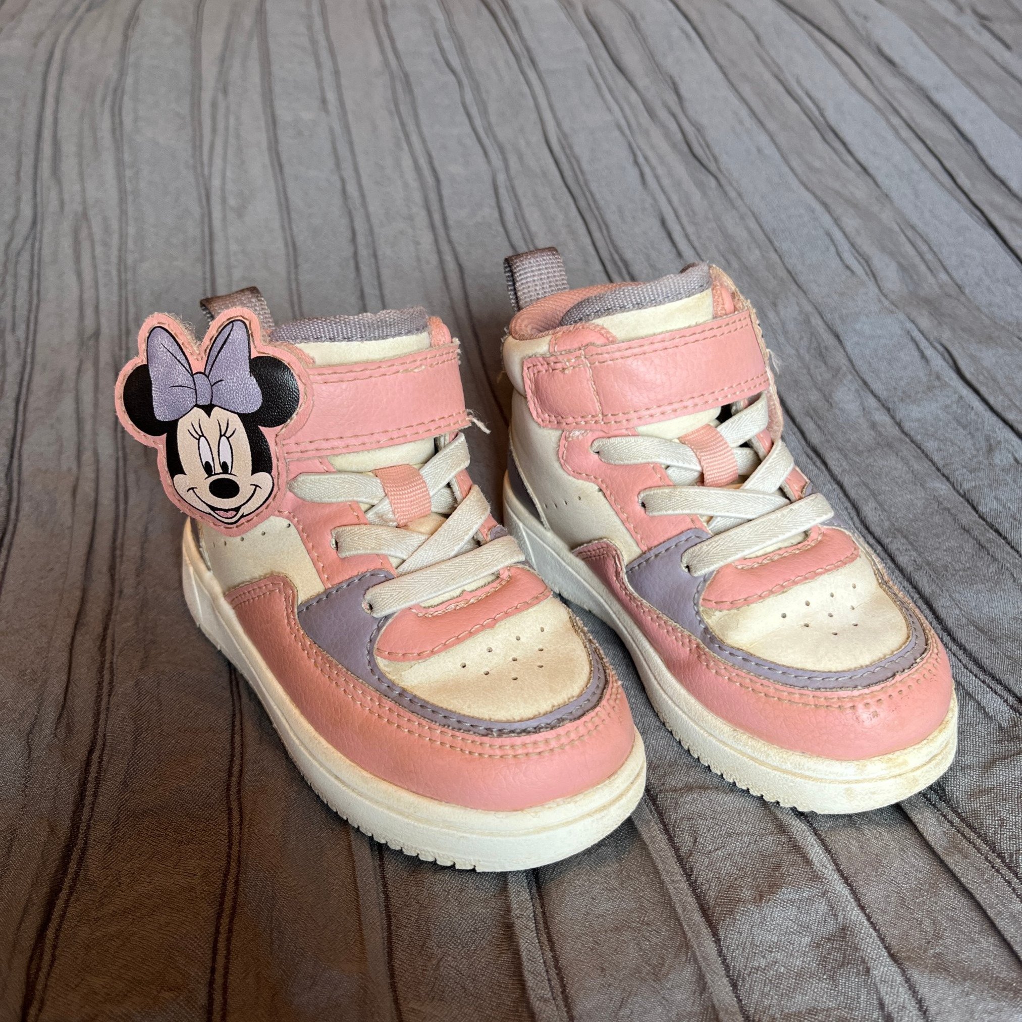 Rosa sneakers med rosett cheap