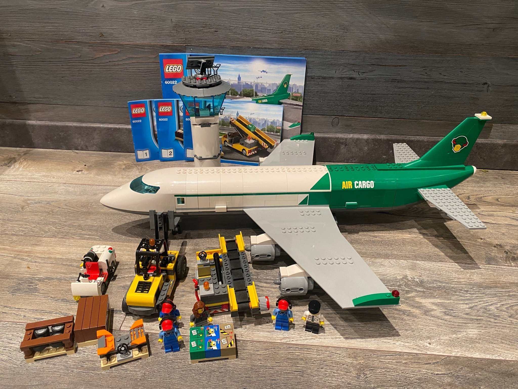 Se produkter som liknar LEGO City 60022 Lastterminal på Tradera (618399942)