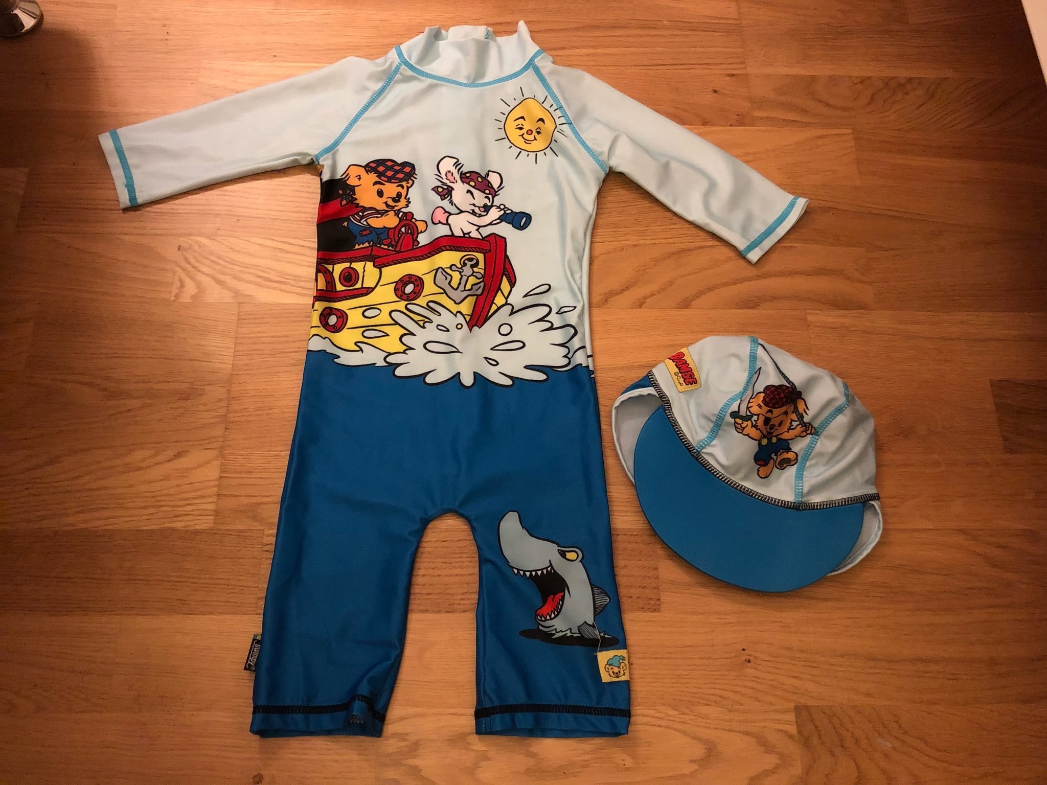 Uv dräkt bamse Uv dräkt bamse