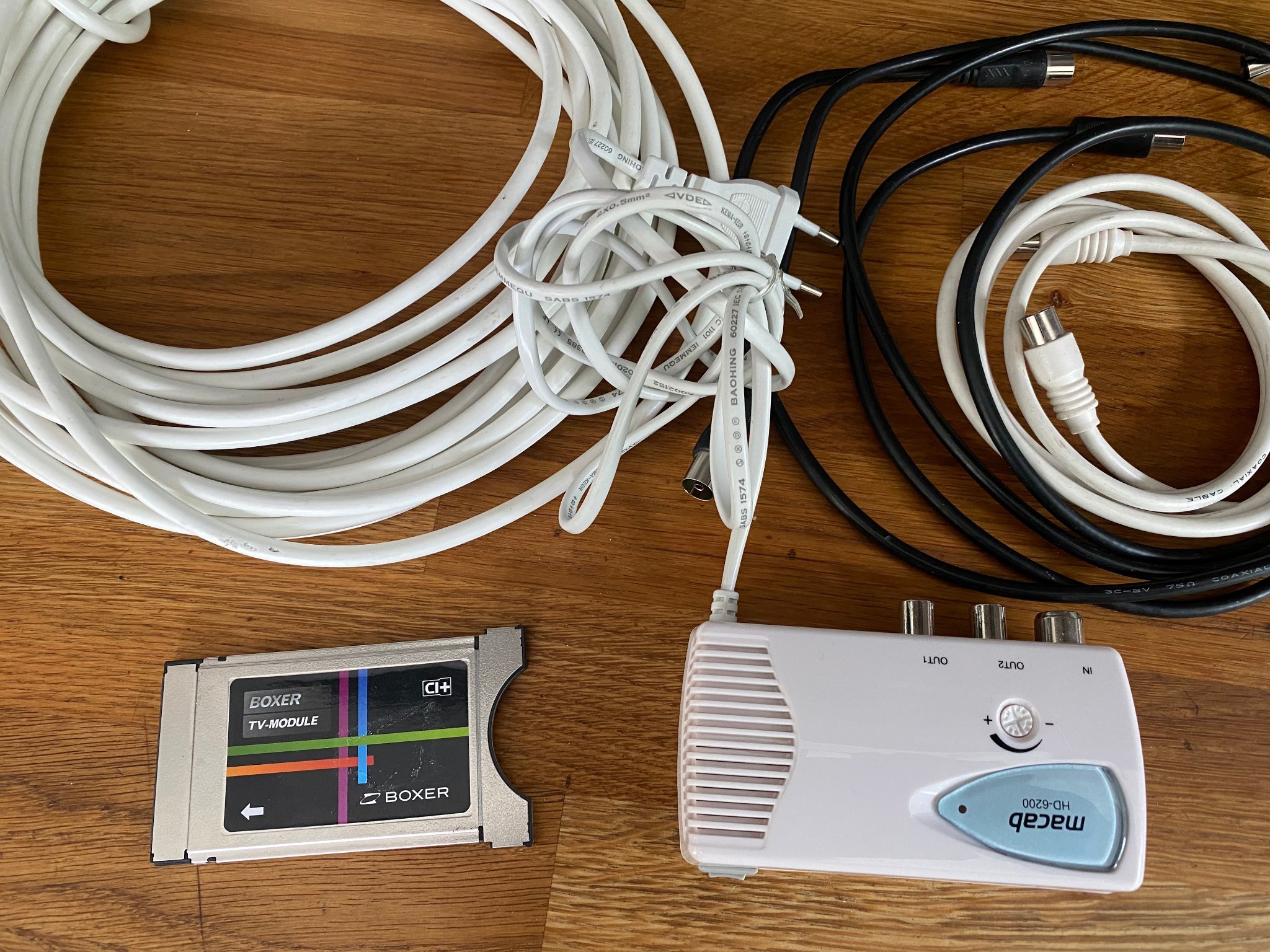 Marksänd digital TV tillbehör Antennförstärkare.. (401354772) ᐈ Köp på