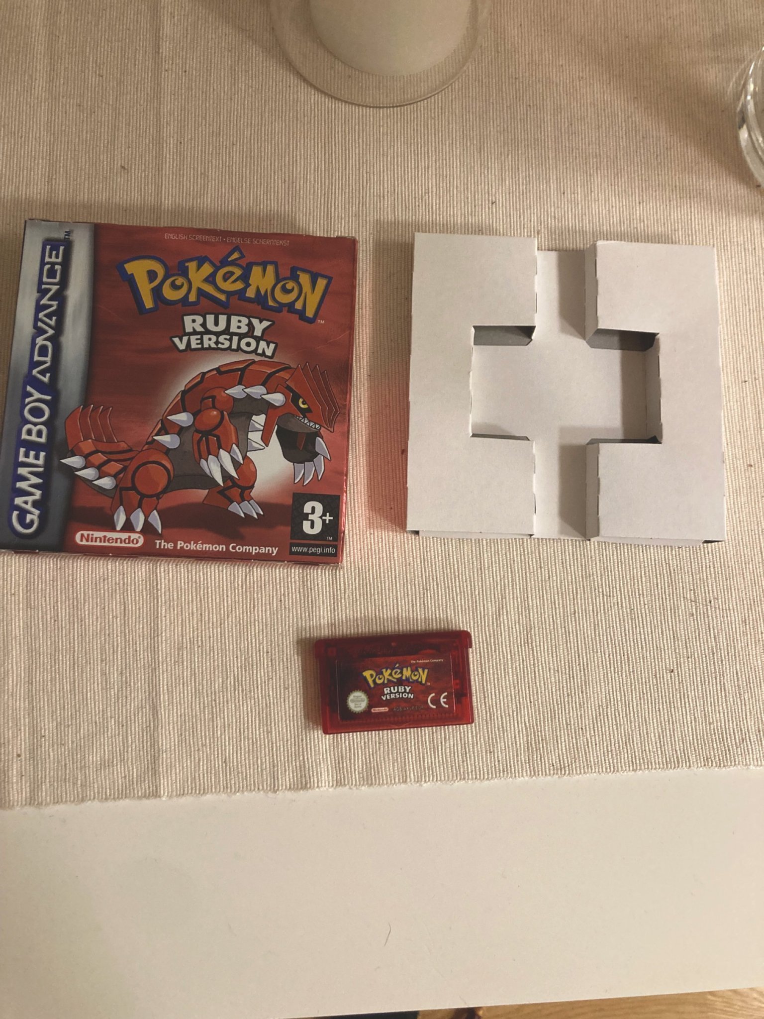 Se produkter som liknar Pokémon Ruby till gamrboyadva.. på Tradera