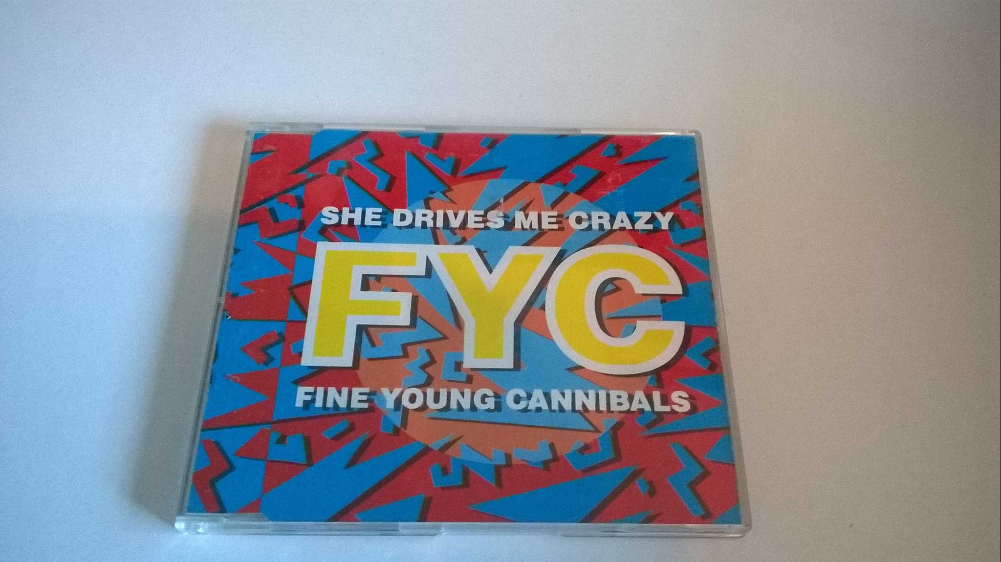 Fine Young Cannibals - She Drives Me Crazy, CD