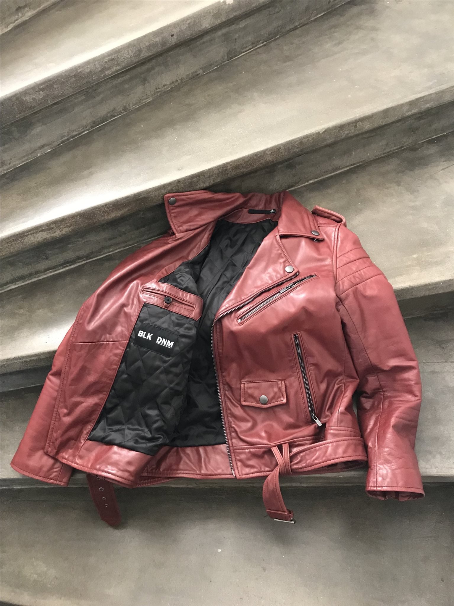 Leather Jacket 8 BLK DNM Vinröd (348100358) ᐈ Köp på Tradera Leather Jacket 8 BLK DNM Vinröd (348100358) ᐈ Köp på Tradera