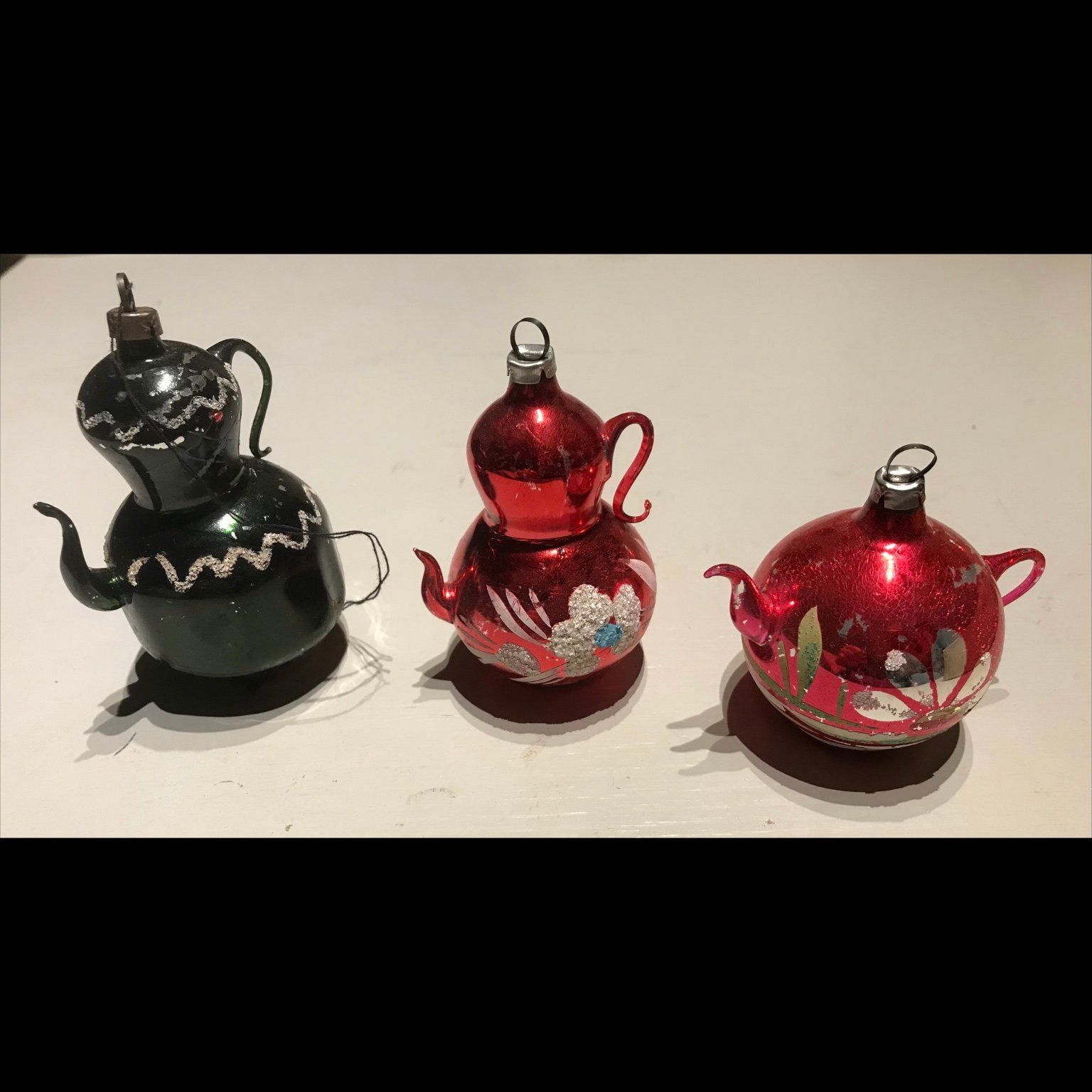 3 vackra Äldre julgranspynt julgranskulor glas .. Köp på Tradera