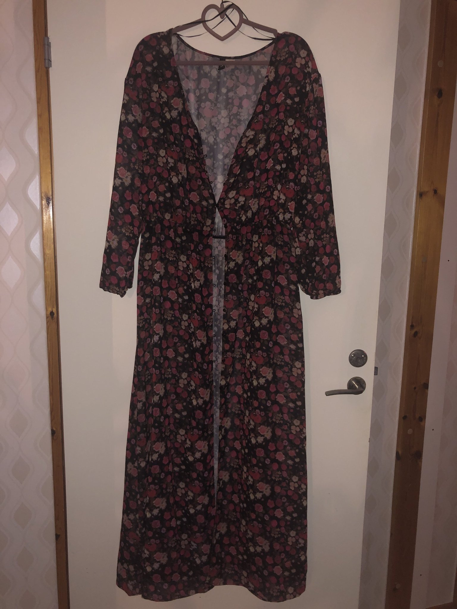 Blommig lång klänning kaftan långskjorta Divide.. (405462554 Blommig lång klänning kaftan långskjorta Divide.. (405462554