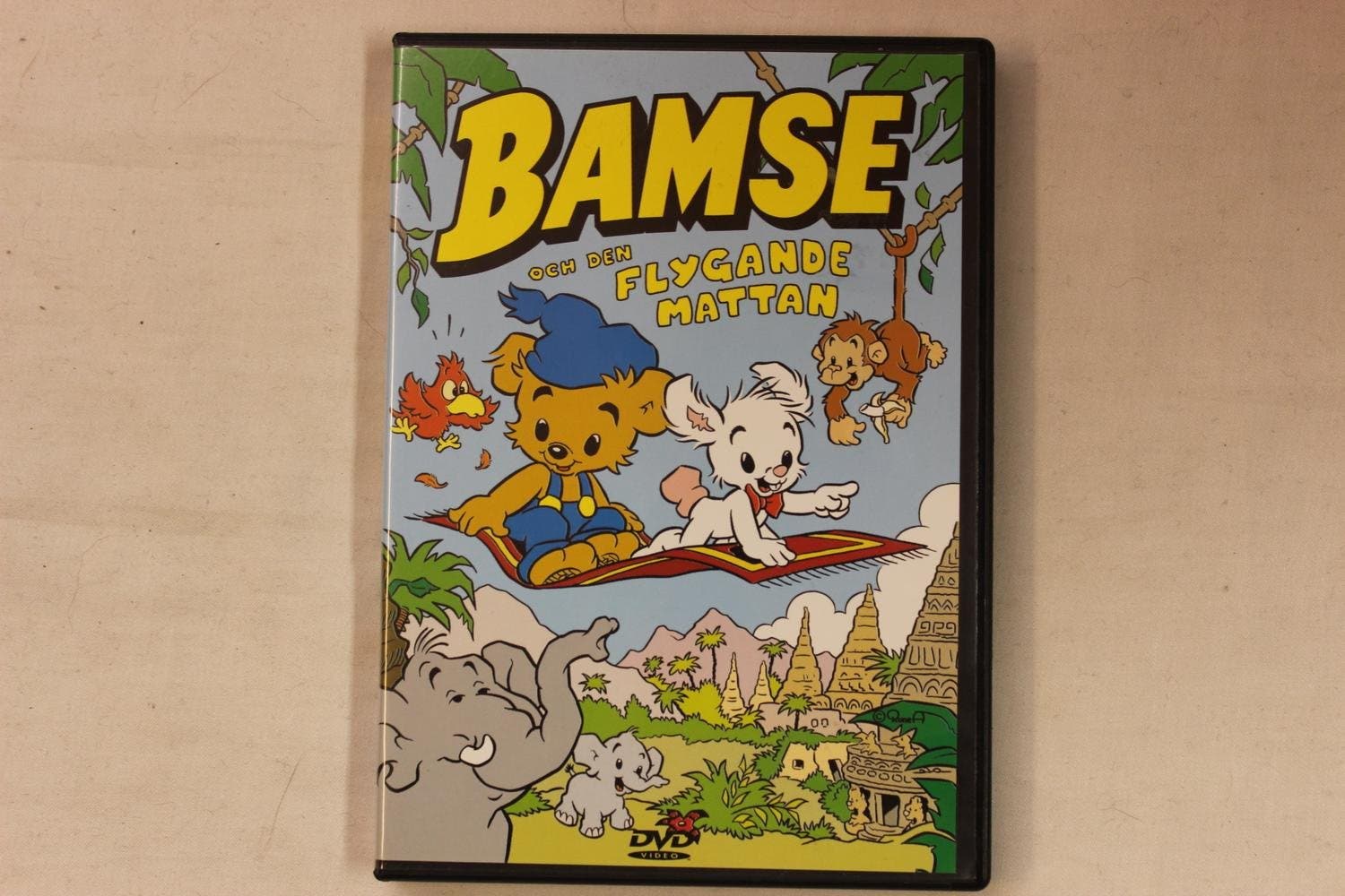 DVD film Bamse Och Den Flygande Mattan K p P Tradera 440917900 dvd-film-bamse-och-den-flygande-mattan-k-p-p-tradera-440917900