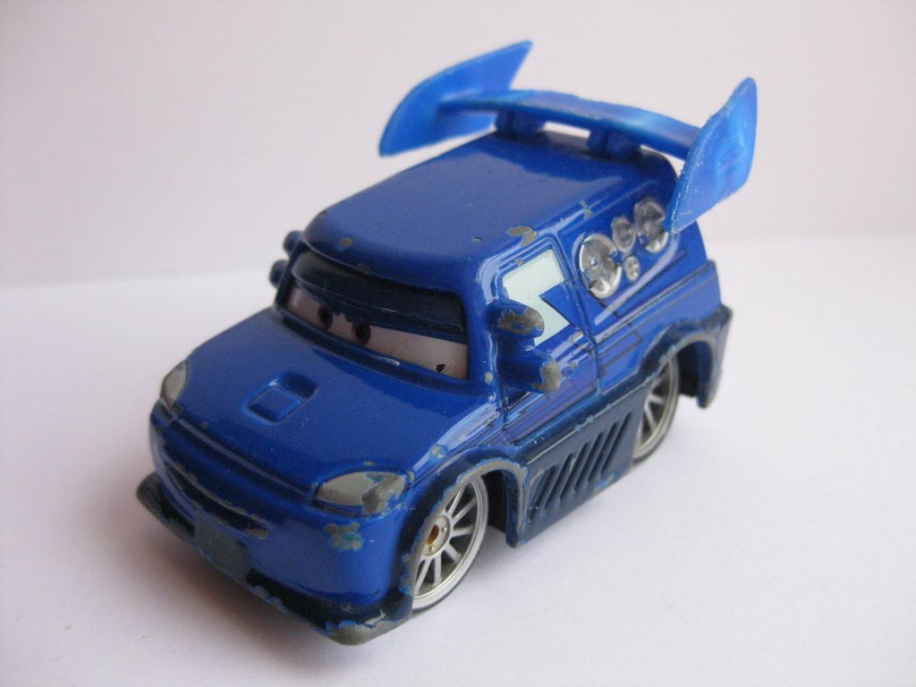 Bestalla cars bilar tidning