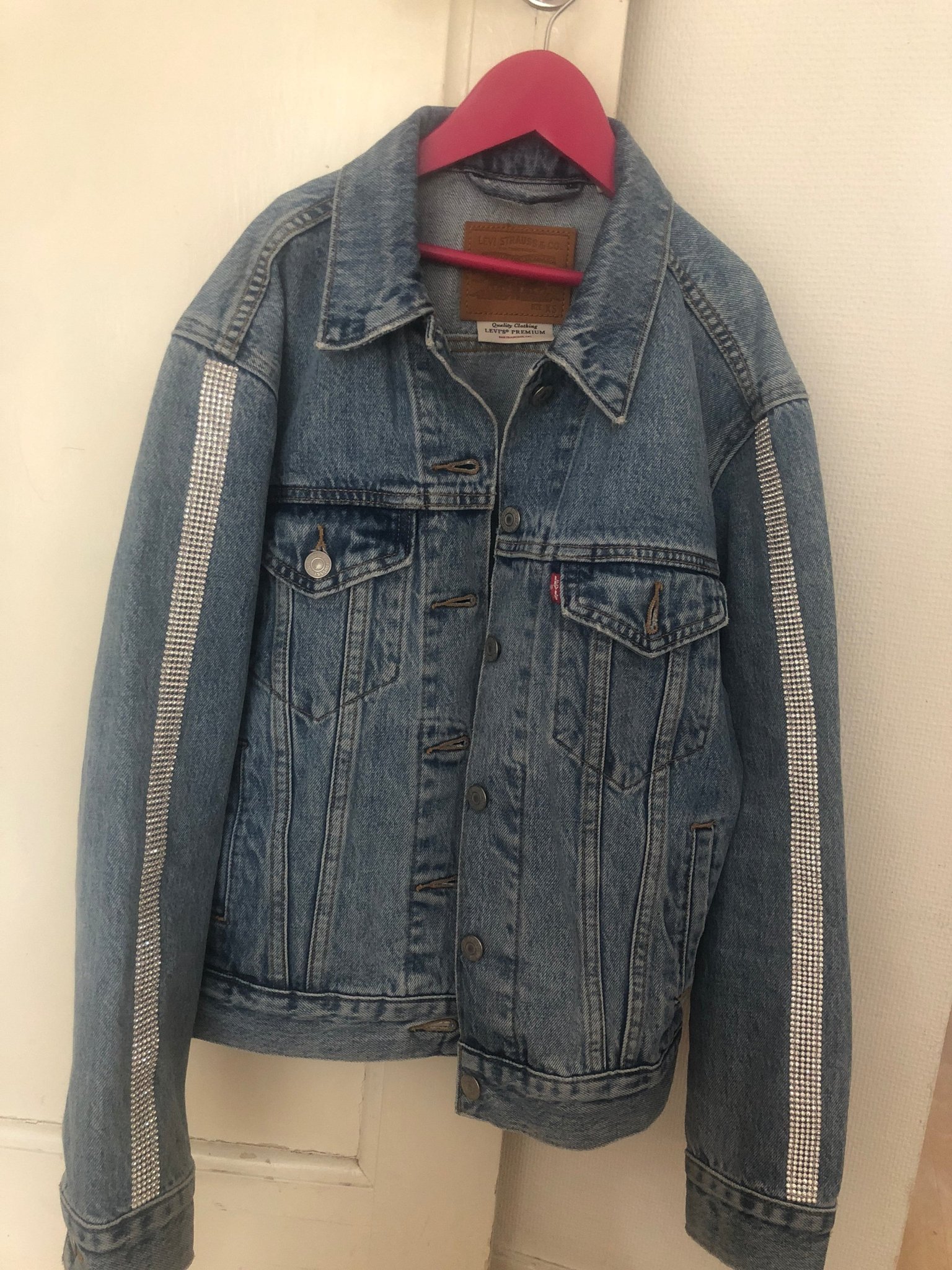 Super fin jeansjacka från Levis i strlk XS med.. (408985262 Super fin jeansjacka från Levis i strlk XS med.. (408985262