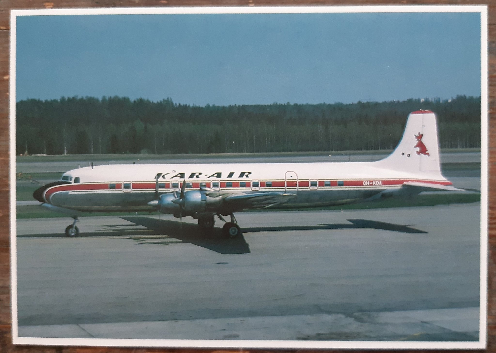 Se produkter som liknar KARAIR Douglas DC6BFST kort på Tradera
