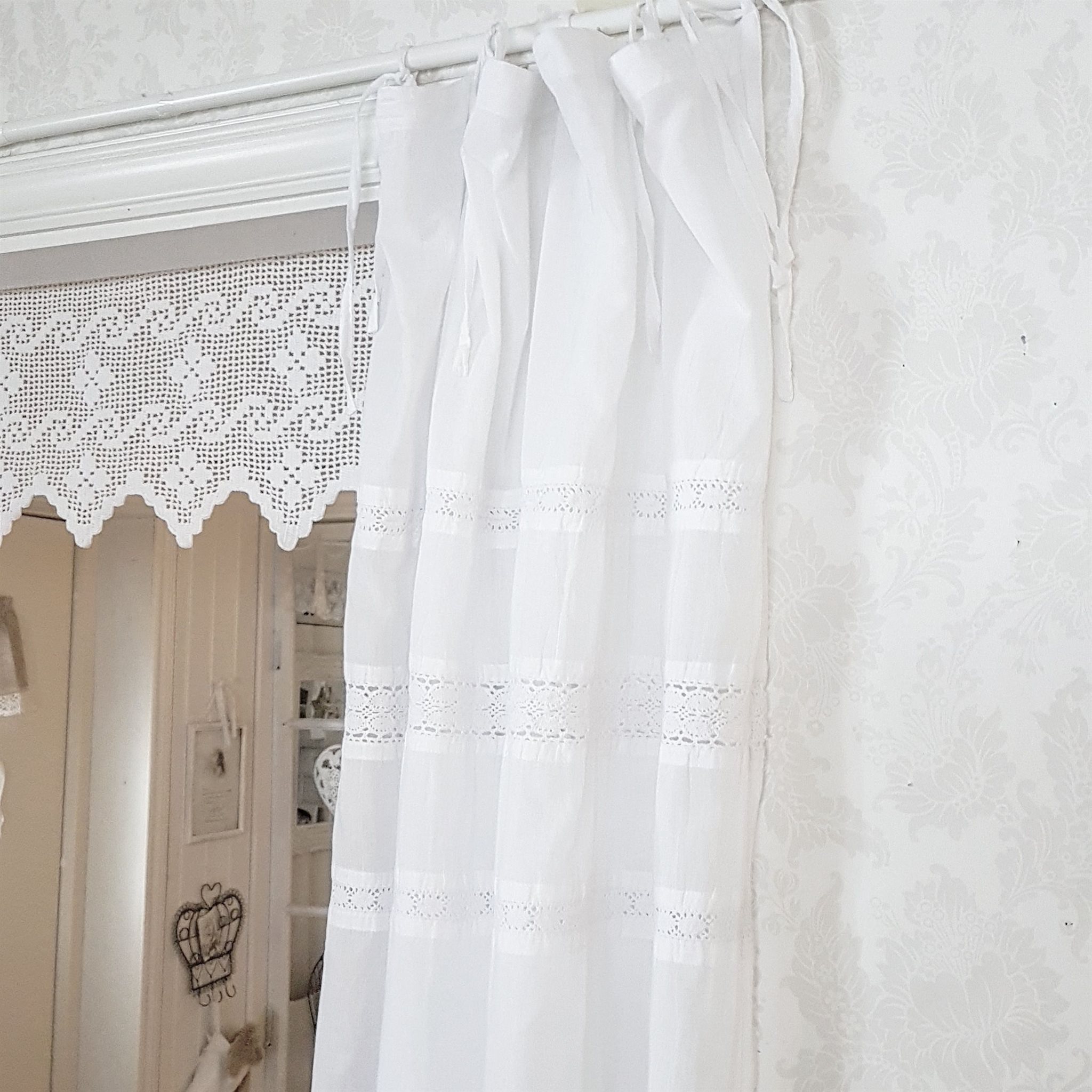 Gardiner gardinlängder vitt lantligt lantstil shabby chic på ...