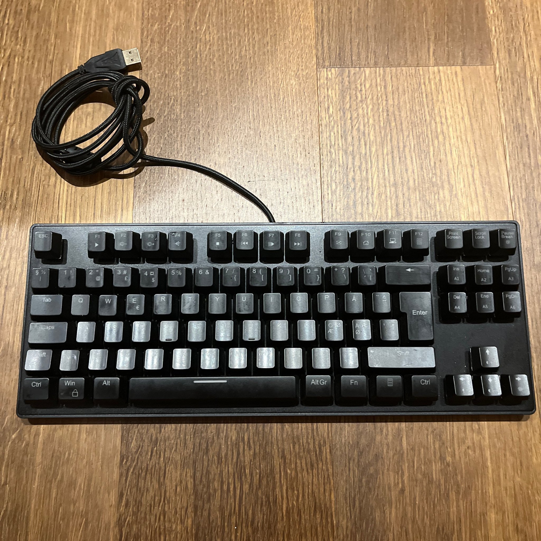 Zar 2.0 TKL (Nordisk) keyboard Köp på Tradera (579718909)
