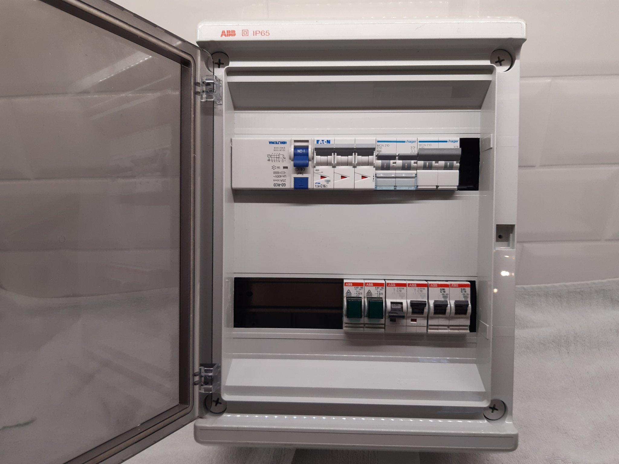 ABB elcentral IP65 (394952766) ᐈ Köp på Tradera