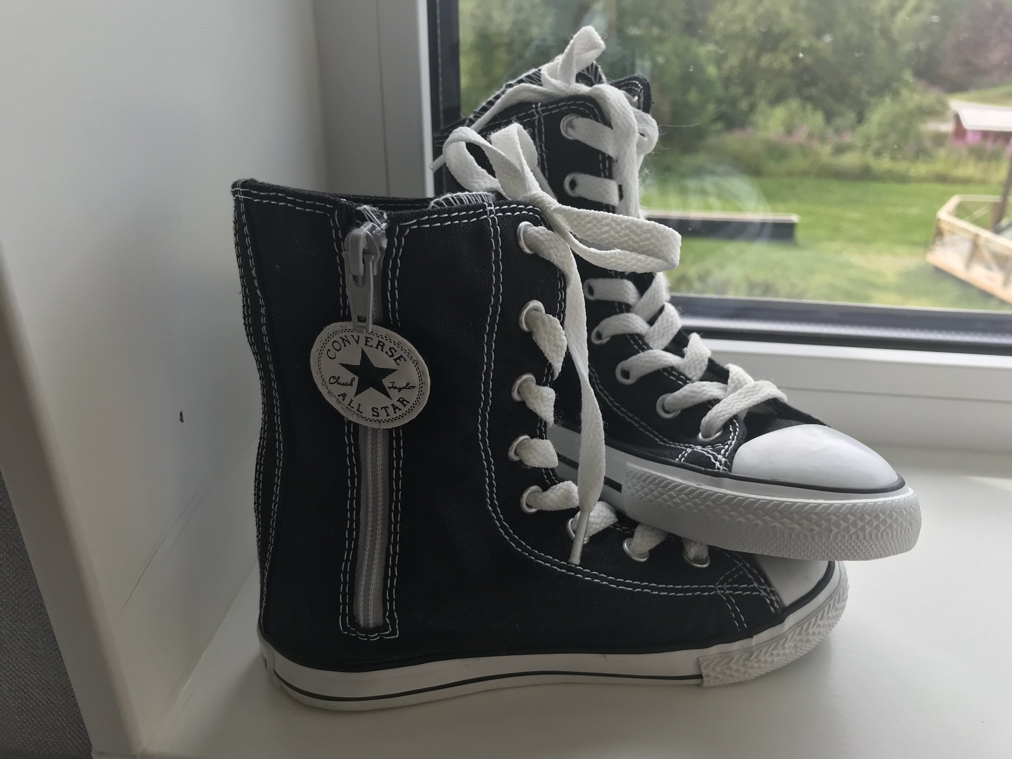 chuck taylor extra high