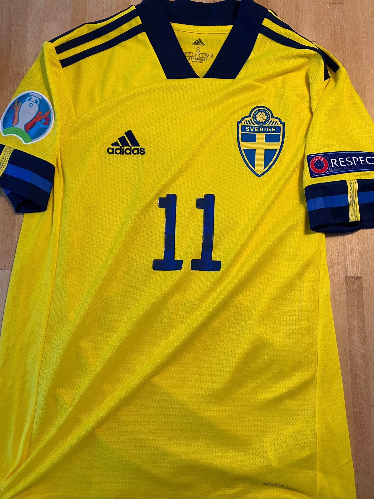 Se produkter som liknar Sverige matchtröja. Alexander.. på Tradera