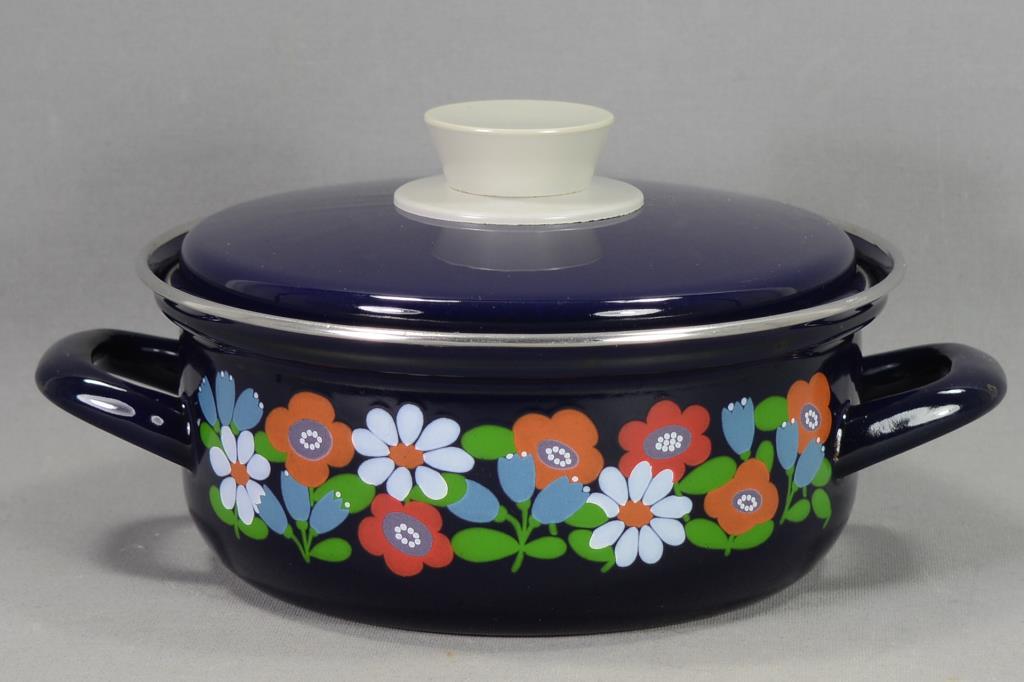 Retro liten emaljerad Gryta Kastrull Blå med blommor på Tradera com Liten Kastrull Med Hällpip ~ Retro liten emaljerad Gryta Kastrull Blå med blommor på Tradera com