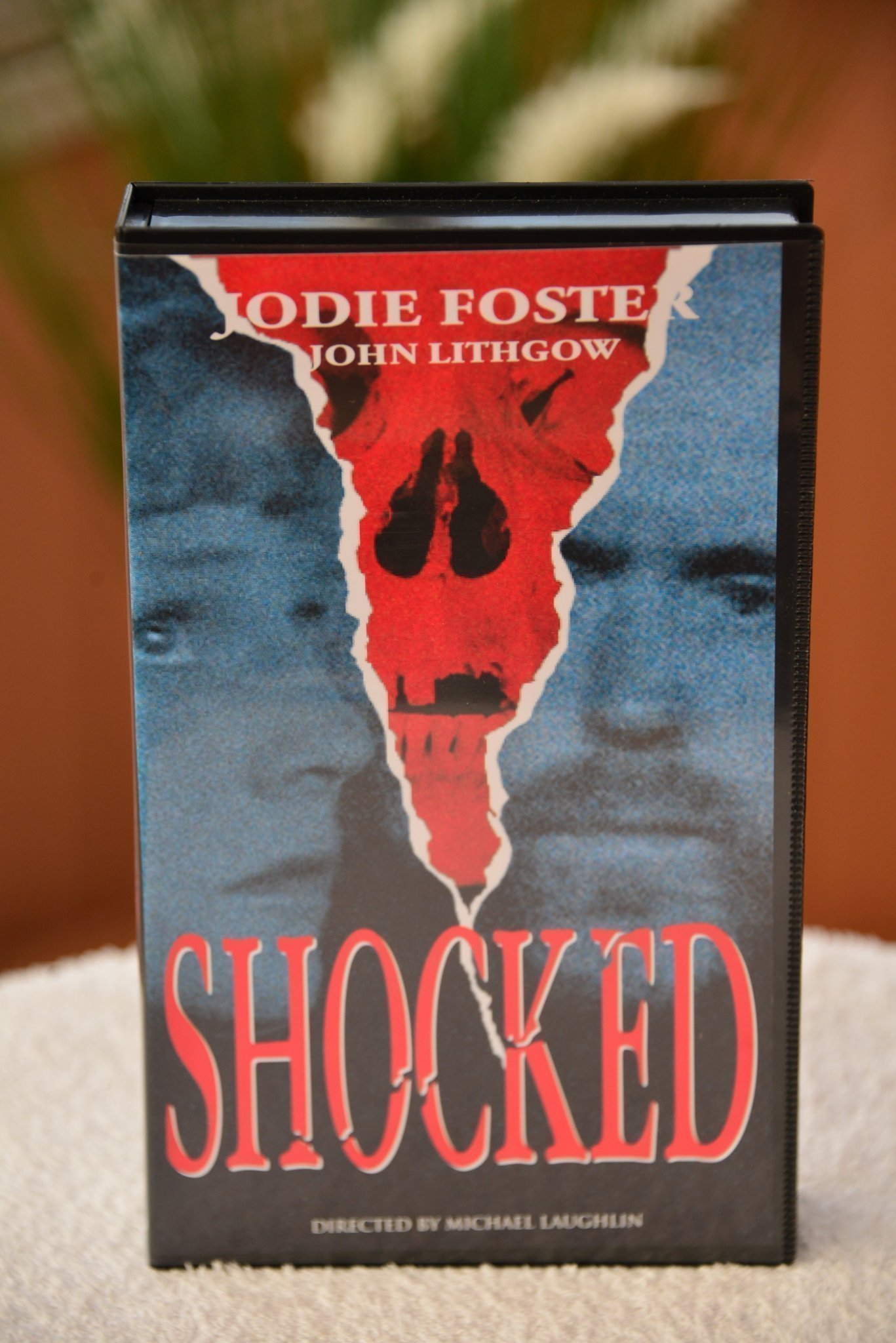 VHS - film , " SHOCKED " , Jodie Foster , Thriller , Oöppnad / Inplastad