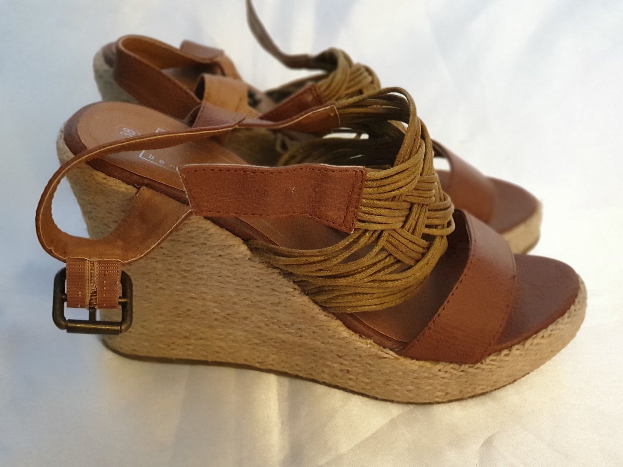 HÖGKLACKADE SKOR BRUNA KILKLACKAR VINTAGE RETRO.. (417692109 Svarta högklackade skor strl 38 Gävle Söderhamn