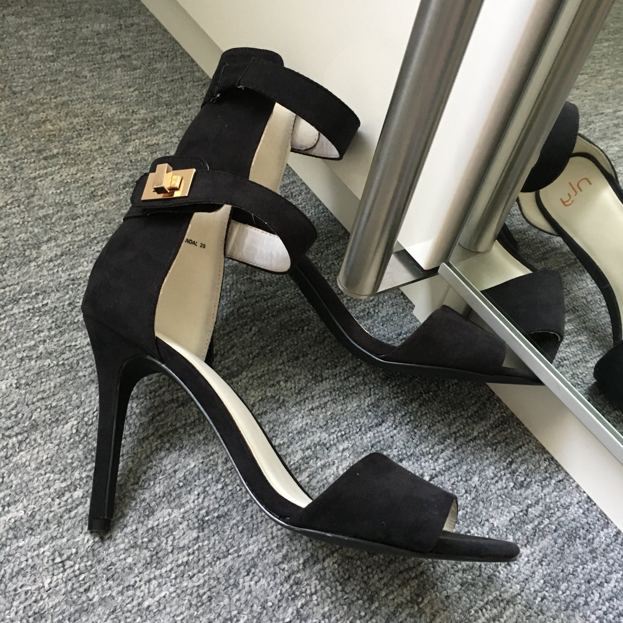 Nya Högklackade skor pumps storlek 39 från Ne.. (413998724 Nya Högklackade skor pumps storlek 39 från Ne.. (413998724
