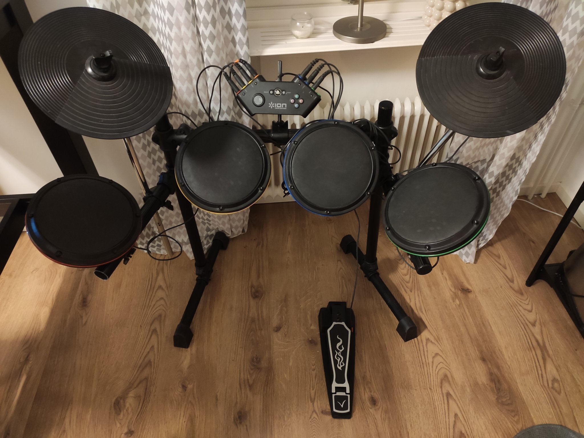 ION Drum rocker Playstation 4 / 3 / PC Guitar H.. (400941402) ᐈ Köp på