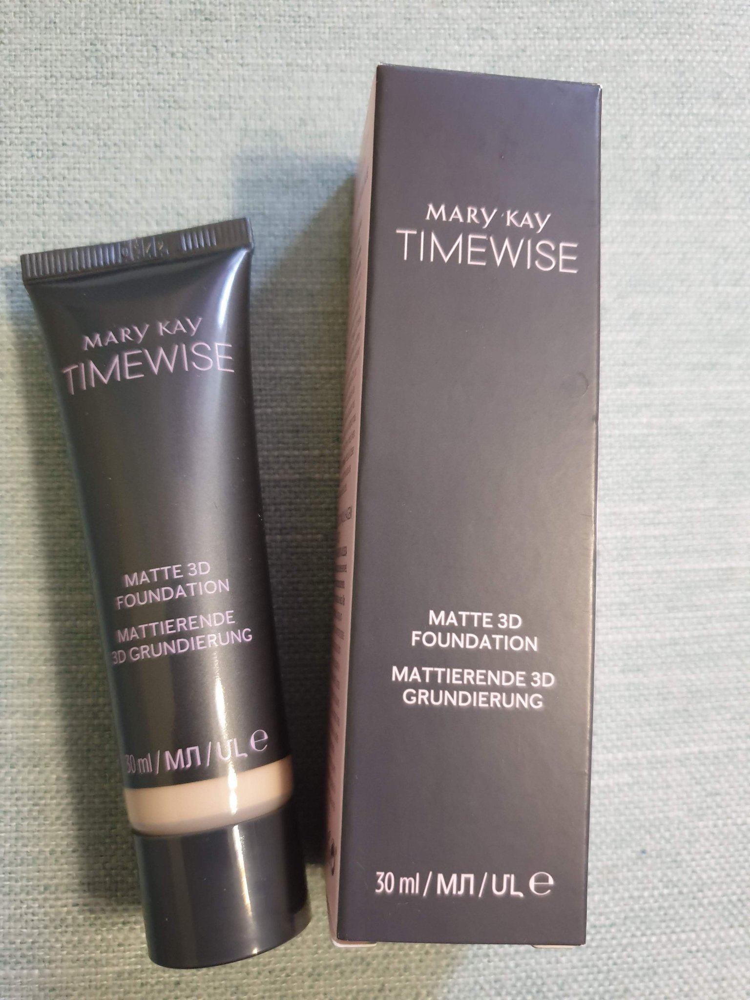Mary Kay Matte Wear Foundation Beige 2