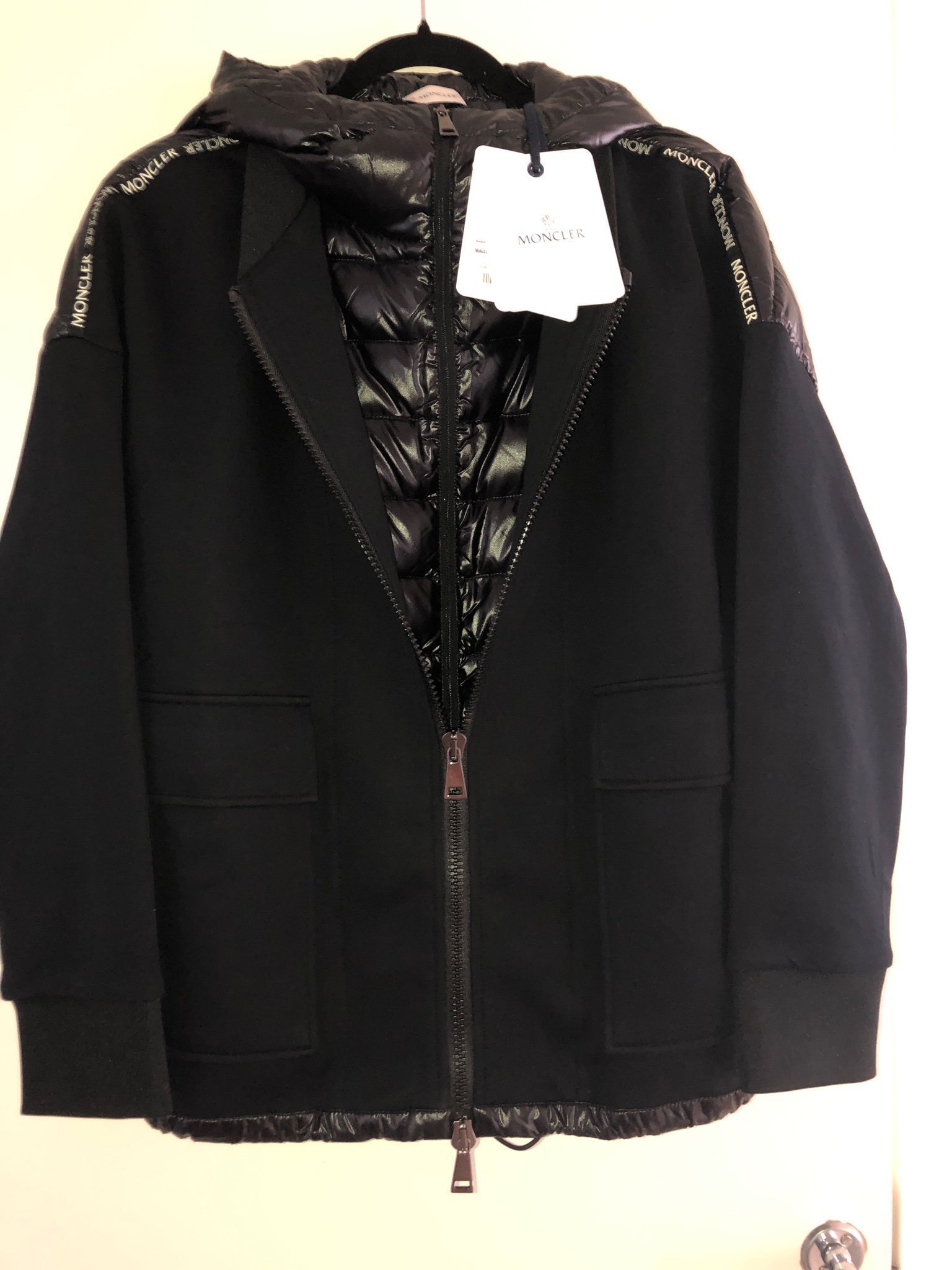 Moncler Maglia Gardigan Strl.M. Oanvänd!