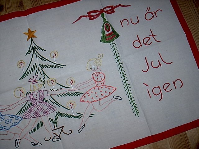 nu är det jul igen dans Gammal Handbroderad Julbonad   Nu Är Det Jul I.. (372171931) ᐈ 