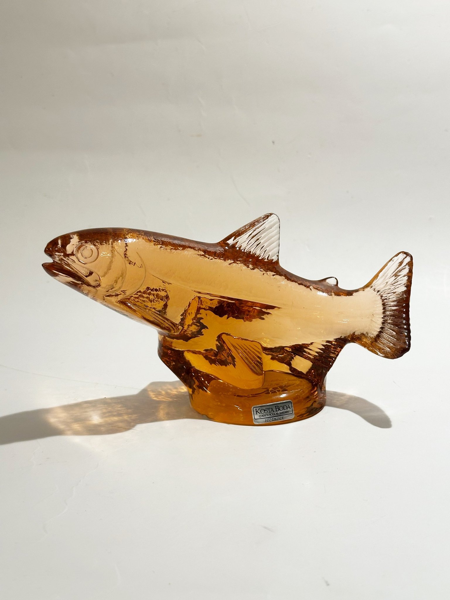 Se produkter som liknar PAUL HOFF - Kosta Boda Glas S.. på Tradera