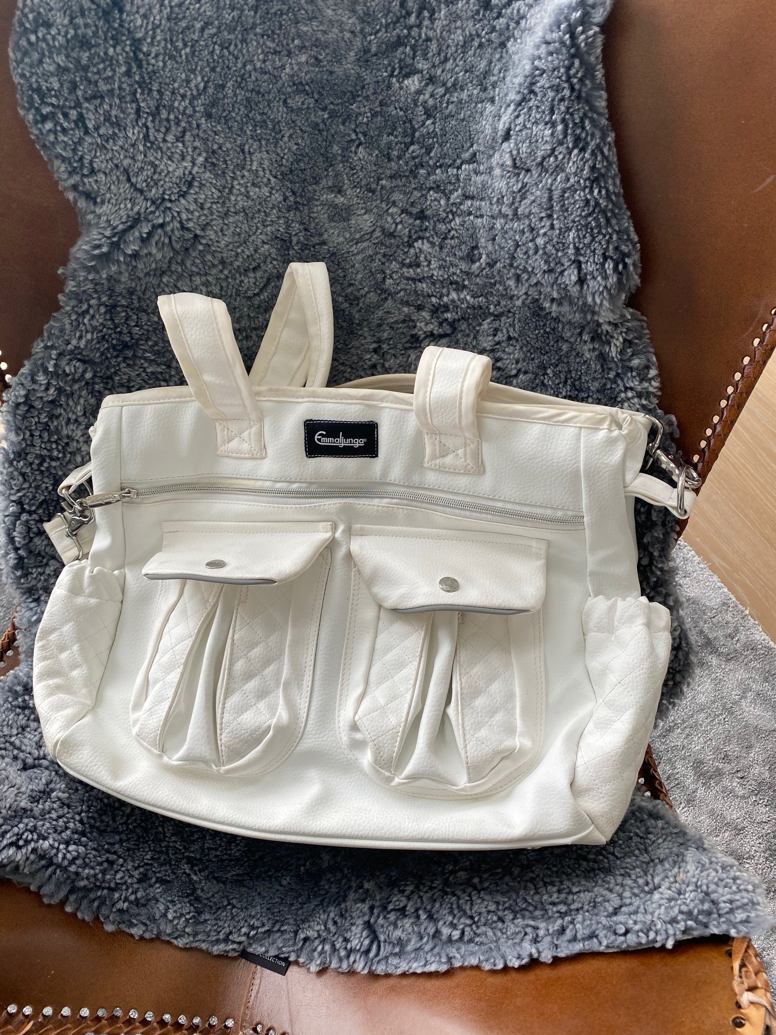 Emmaljunga skötväska white leatherette
