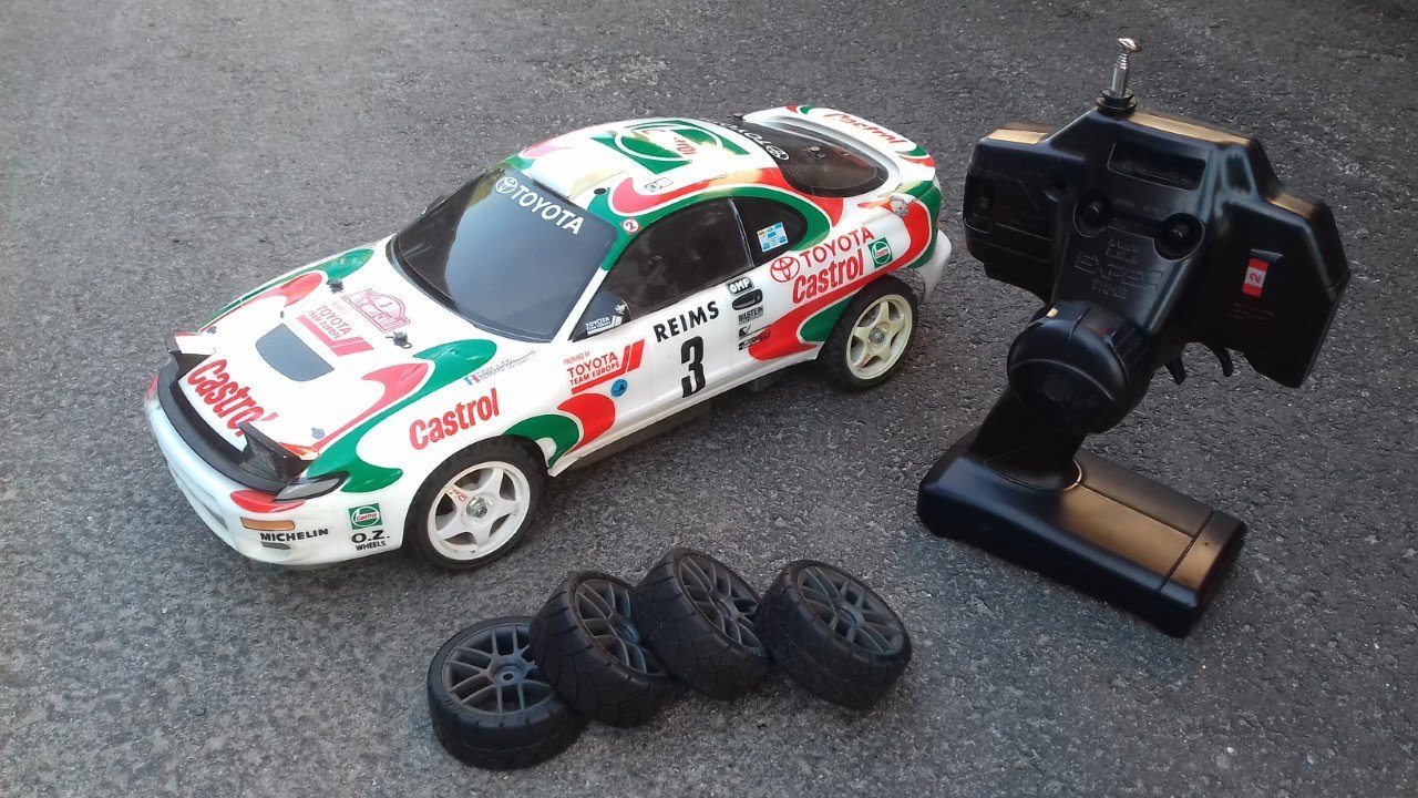 Tamiya TT-01 i skala 1:10 1/10 - Toyota Celica ST185 Rallye